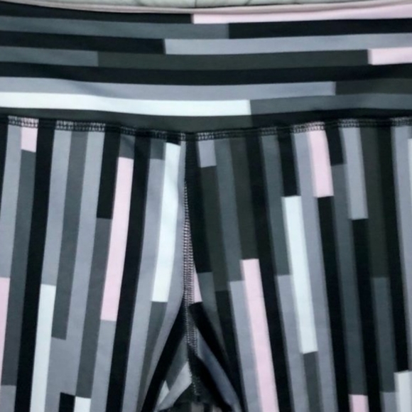 ⭐Free With Purchase⭐ - Picture 3 of 5